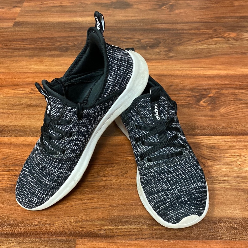 Gently worn and in good condition. Very comfy I just don’t wear often.